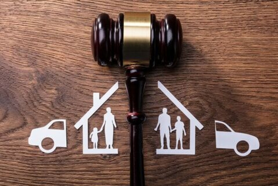 Scorned wife can sue other woman in Zim